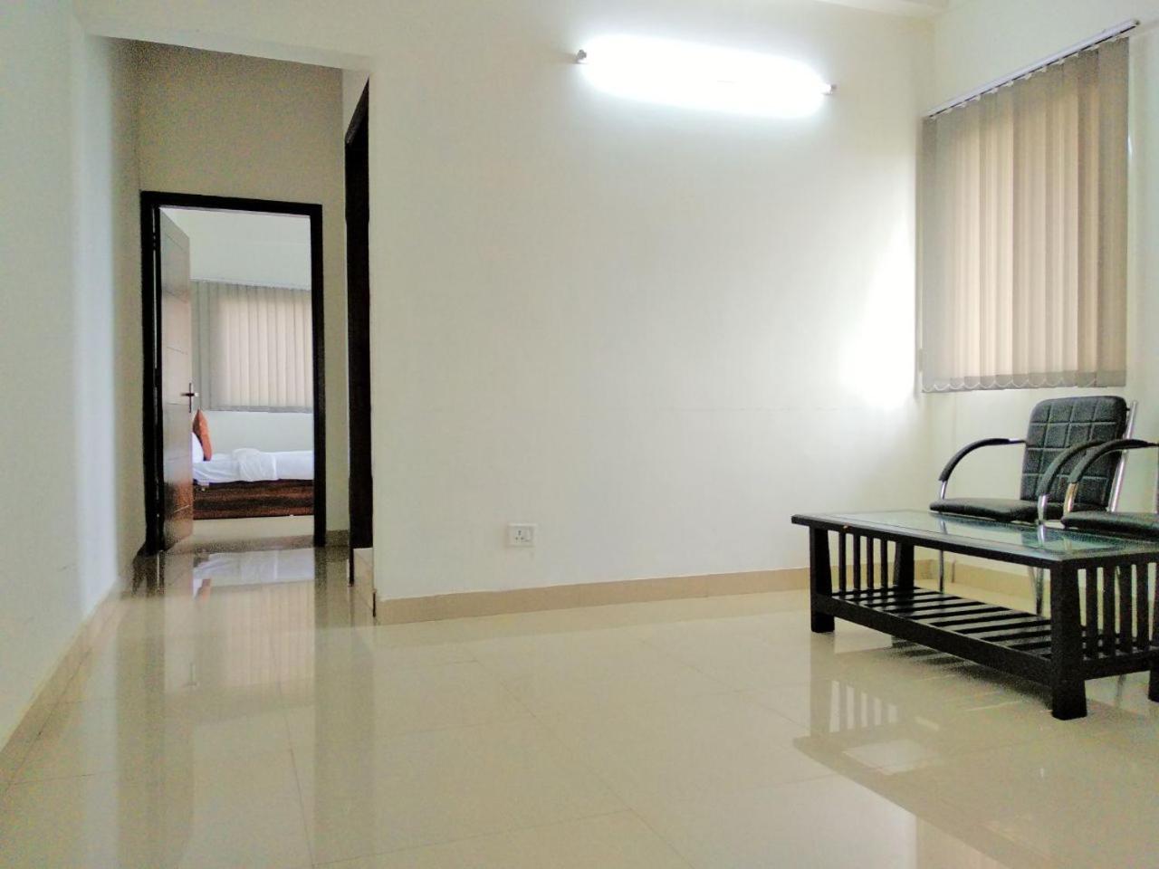 The Radiance Suites And Apartment นิวเดลี ภายนอก รูปภาพ