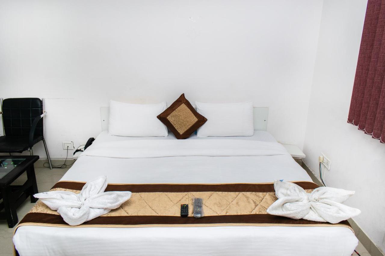 The Radiance Suites And Apartment นิวเดลี ภายนอก รูปภาพ
