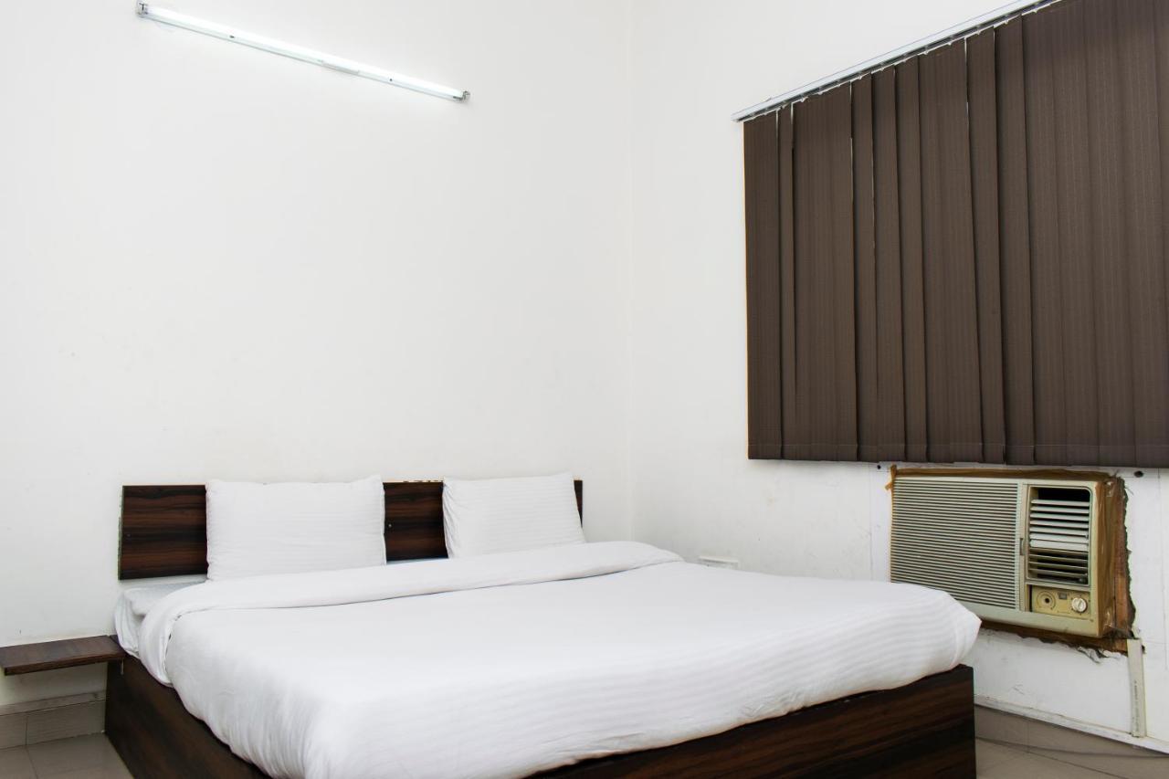 The Radiance Suites And Apartment นิวเดลี ภายนอก รูปภาพ